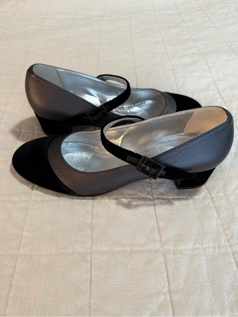 VINTAGE CHANEL Unused Black & Gray Mary Jane Low Block Heel Women's Size: IT 40 - Picture 3 of 9